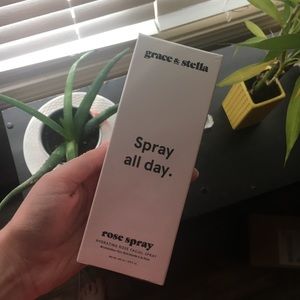 grace & stella Makeup - Rose facial spray grace & stella Makeup - Rose facial spray